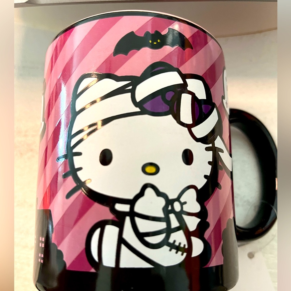 Hello Kitty NEW Halloween Black & Pink Mummy Ghost Mug